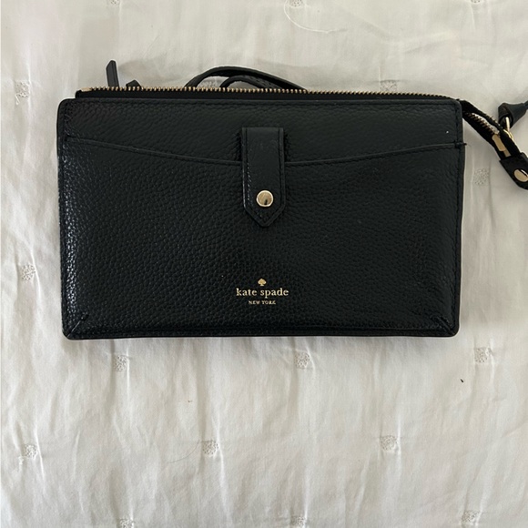 kate spade Handbags - Kate Spade Leila Pebbled Black Crossbody